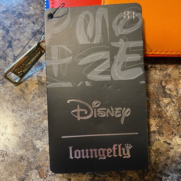 Loungefly Aladdin Lago Exclusive Wallet - Picture 5 of 6